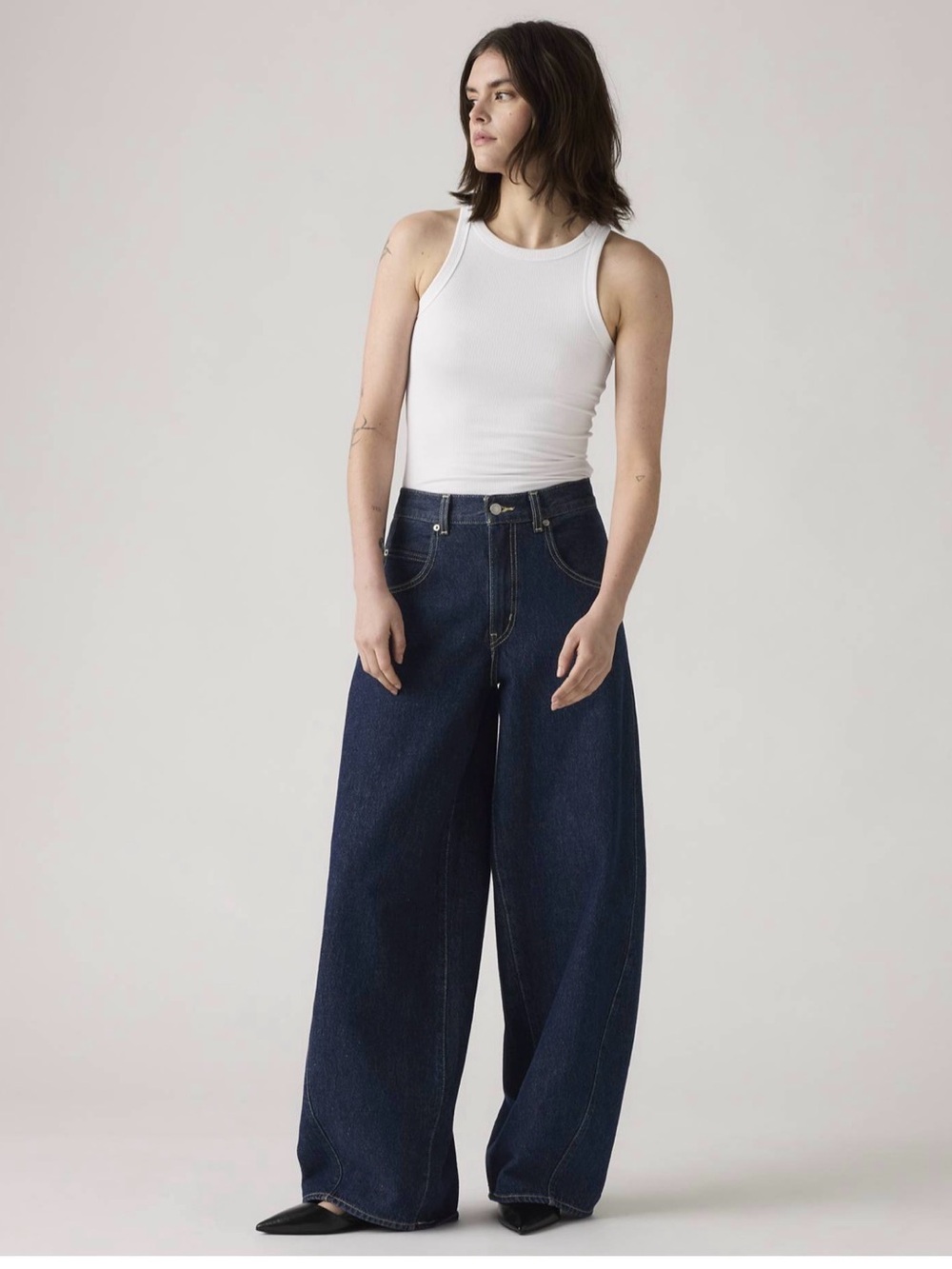Levi’s super baggy barrel